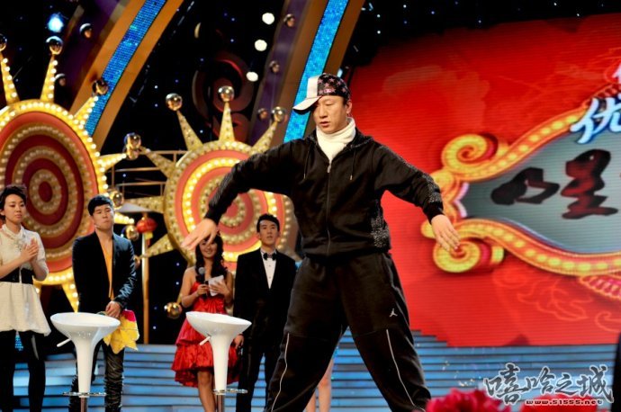 孙红雷早年表演街舞(图片来自网络)